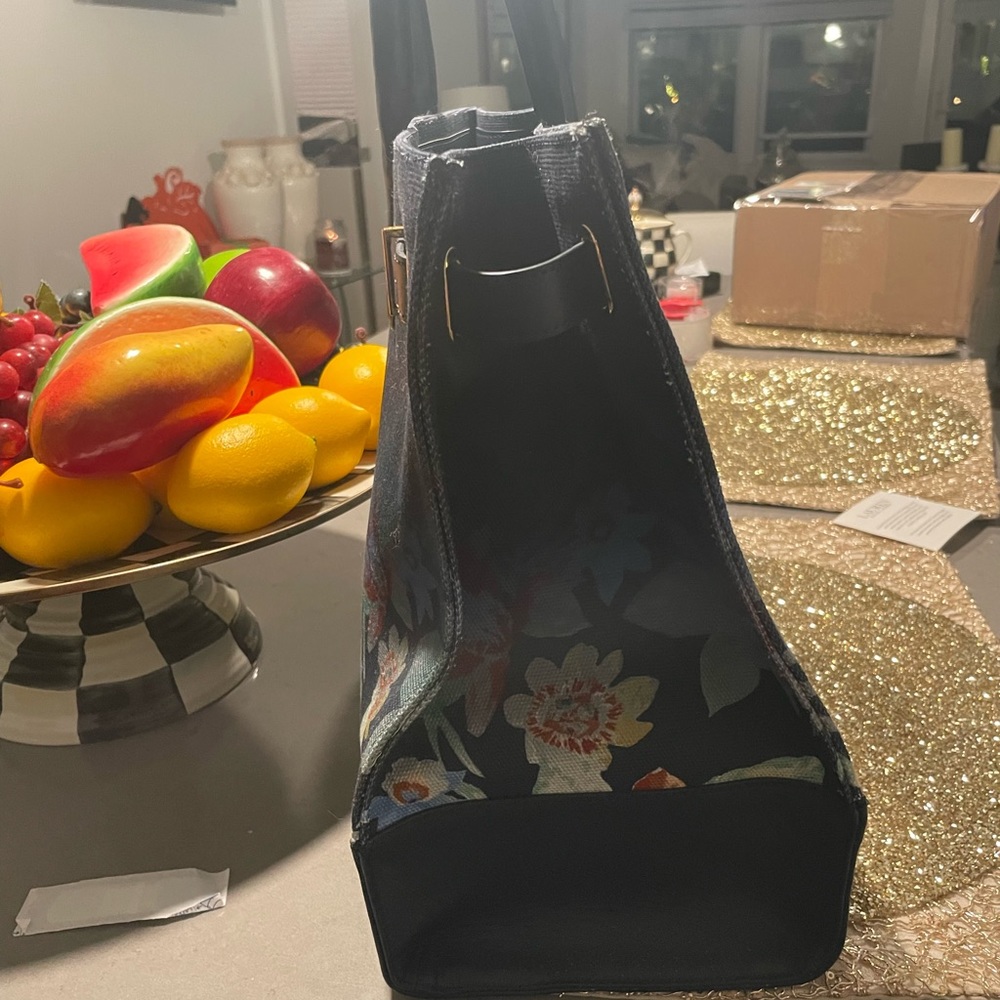 Ralph Lauren Navy and Floral Tote - Picture 14 of 14